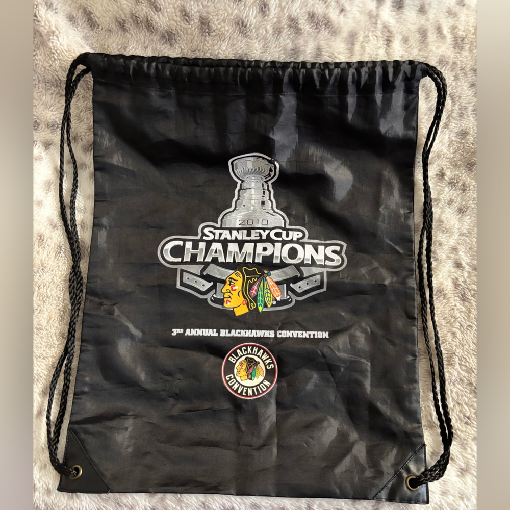 BLACKHAWKS DRAWSTRING BACKPACK